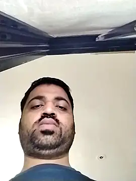 Snapshot of Vij717 chatting on 09.27.25 Vij717 online show from 09.27.25