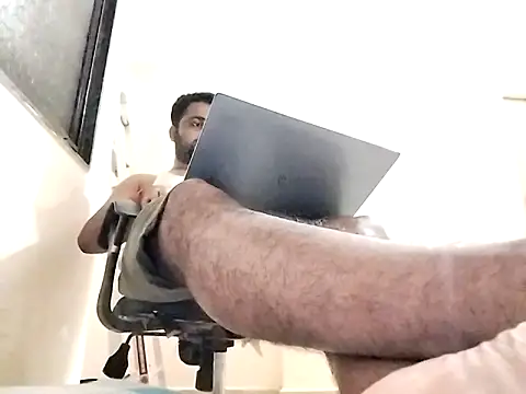 Snapshot of Vij717 chatting on 10.01.25 Vij717 online show from 10.01.25