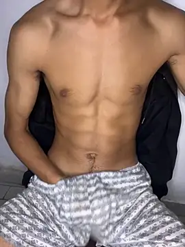 Snapshot of Hamza-Maroki chatting on 10.25.25 Hamza-Maroki online show from 10.25.25