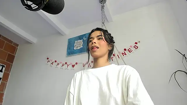 gothwhore77 online show from 02.20.25