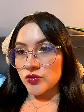 ValentinaOrtiz3 online show from 09.18.25