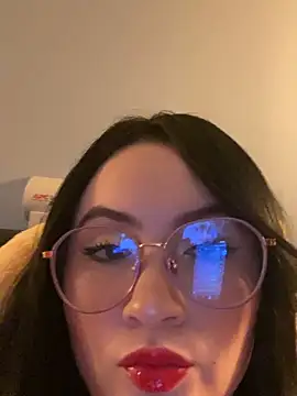 ValentinaOrtiz3 online show from 11.20.25