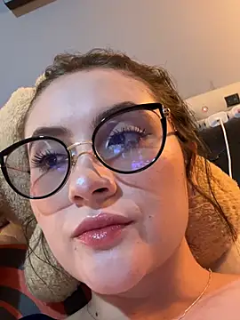 ValentinaOrtiz3 online show from 05.25.26