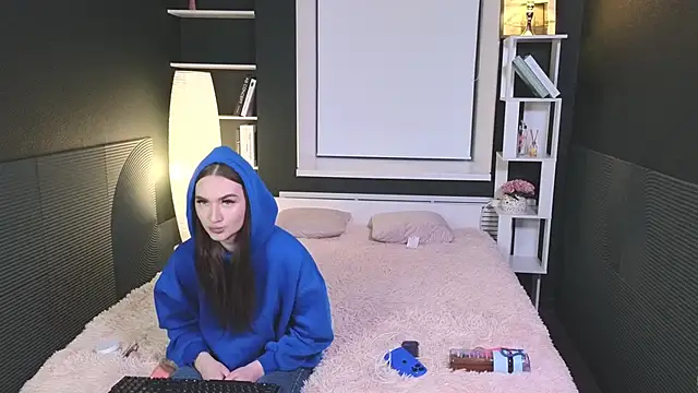 FeliceAldridge online show from 02.15.25