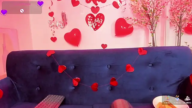 Marii 18 online show from 02.15.25