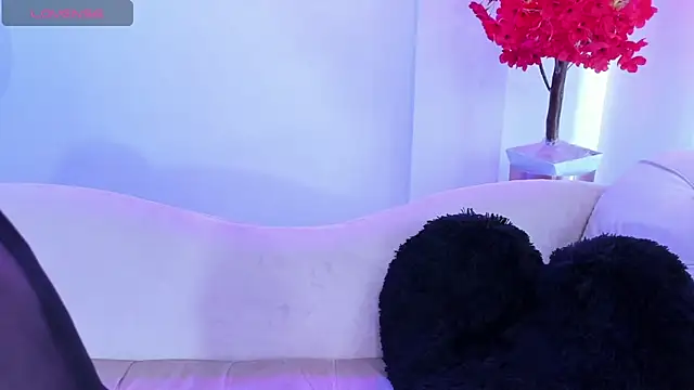 Marii 18 online show from 02.22.25