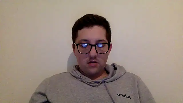 Snapshot of Milflover96 chatting on 02.16.25 Milflover96 online show from 02.16.25