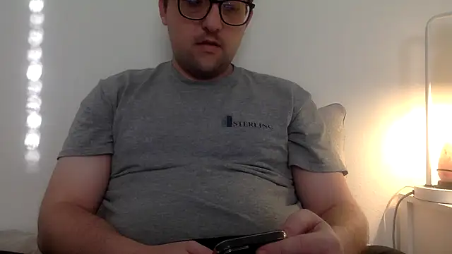 Snapshot of Milflover96 chatting on 02.17.25 Milflover96 online show from 02.17.25