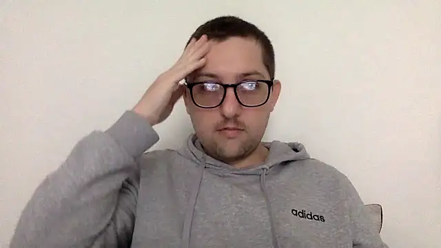 Snapshot of Milflover96 chatting on 02.21.25 Milflover96 online show from 02.21.25