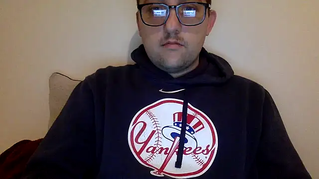 Snapshot of Milflover96 chatting on 02.25.25 Milflover96 online show from 02.25.25