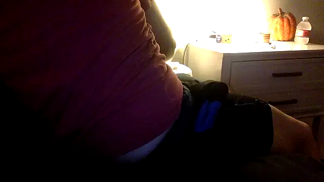 Snapshot of Milflover96 chatting on 02.26.25 Milflover96 online show from 02.26.25