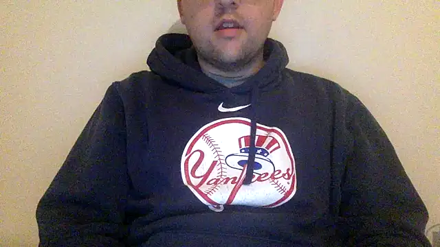 Snapshot of Milflover96 chatting on 03.05.25 Milflover96 online show from 03.05.25