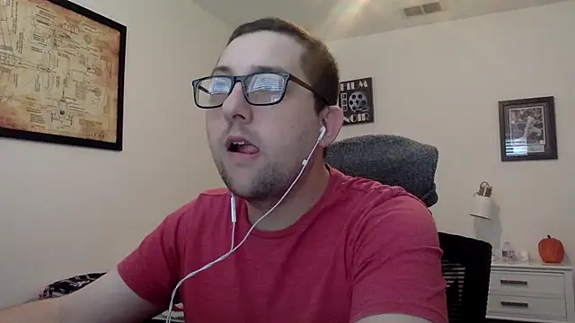 Snapshot of Milflover96 chatting on 03.05.25 Milflover96 online show from 03.05.25