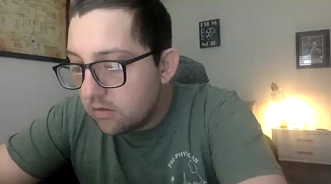 Snapshot of Milflover96 chatting on 03.08.25 Milflover96 online show from 03.08.25