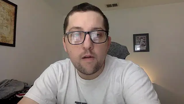 Snapshot of Milflover96 chatting on 03.09.25 Milflover96 online show from 03.09.25