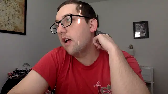 Snapshot of Milflover96 chatting on 03.10.25 Milflover96 online show from 03.10.25