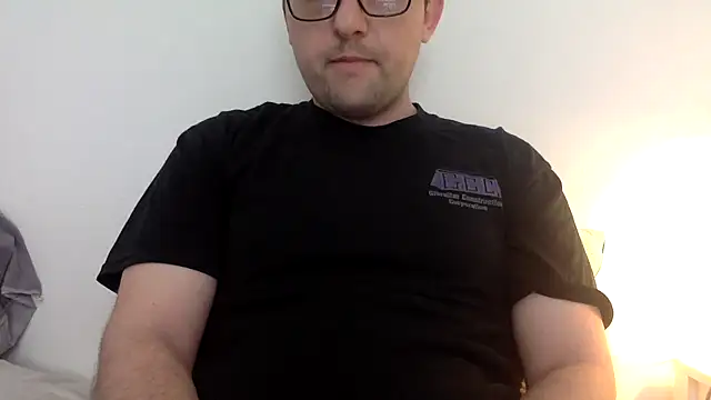 Snapshot of Milflover96 chatting on 03.11.25 Milflover96 online show from 03.11.25