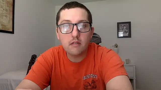 Snapshot of Milflover96 chatting on 03.14.25 Milflover96 online show from 03.14.25