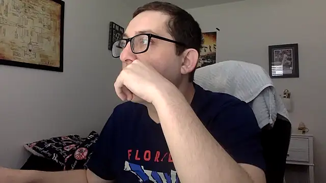 Snapshot of Milflover96 chatting on 03.20.25 Milflover96 online show from 03.20.25