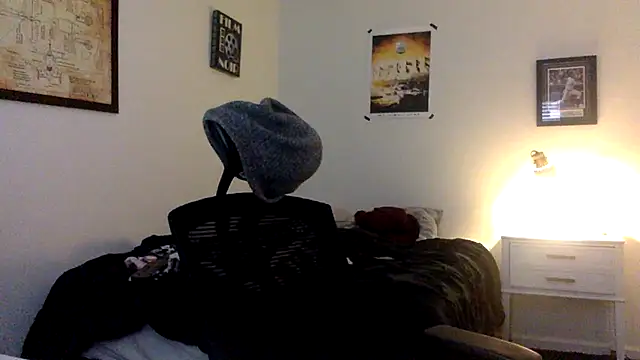 Snapshot of Milflover96 chatting on 03.22.25 Milflover96 online show from 03.22.25