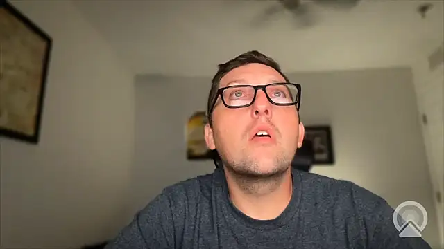 Snapshot of Milflover96 chatting on 09.14.25 Milflover96 online show from 09.14.25