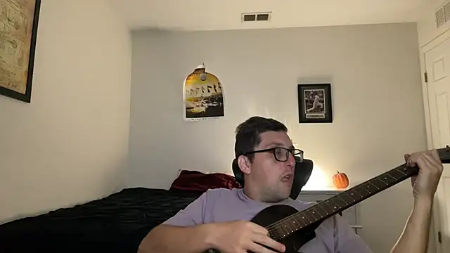 Snapshot of Milflover96 chatting on 09.22.25 Milflover96 online show from 09.22.25