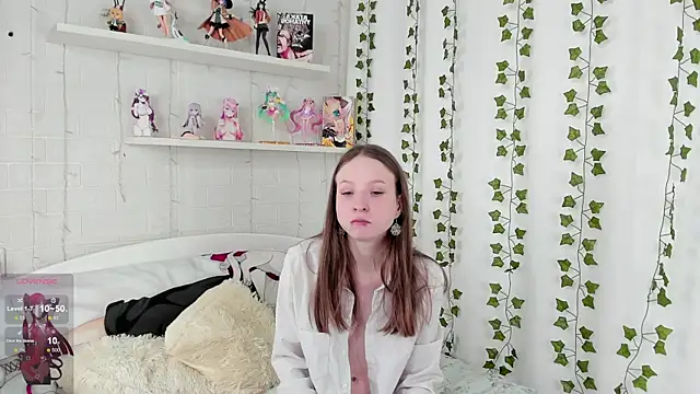 b4by Emilia online show from 03.19.25