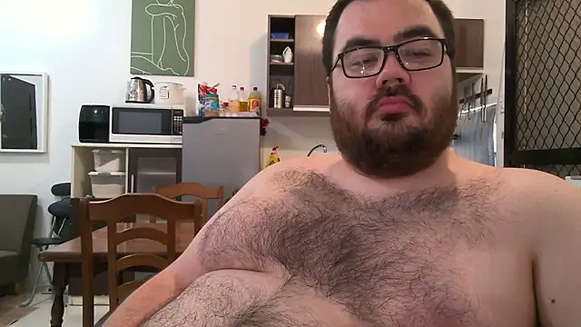 Snapshot of alexxxbear chatting on 02.14.25 alexxxbear online show from 02.14.25