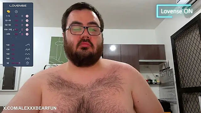 Snapshot of alexxxbear chatting on 02.27.25 alexxxbear online show from 02.27.25