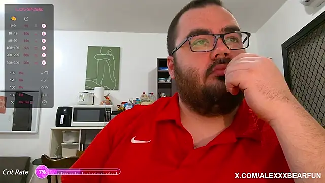 Snapshot of alexxxbear chatting on 03.23.25 alexxxbear online show from 03.23.25
