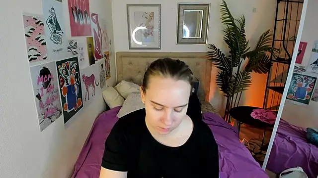 Snapshot of Lika_0ne chatting on 03.10.26 Lika 0ne online show from 03.10.26