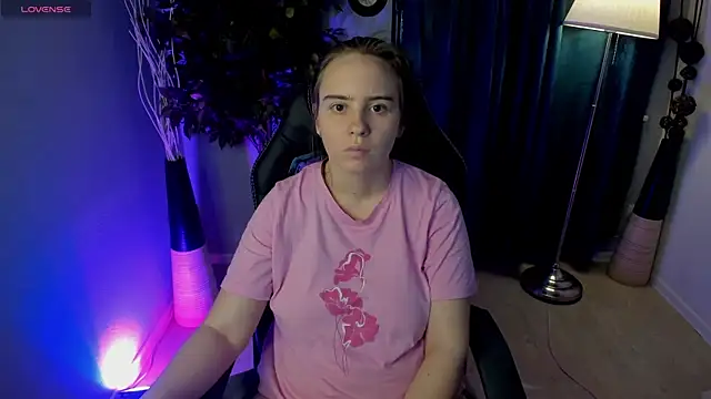 Snapshot of Lika_0ne chatting on 03.15.26 Lika 0ne online show from 03.15.26