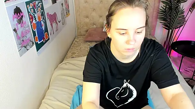 Snapshot of Lika_0ne chatting on 04.02.26 Lika 0ne online show from 04.02.26