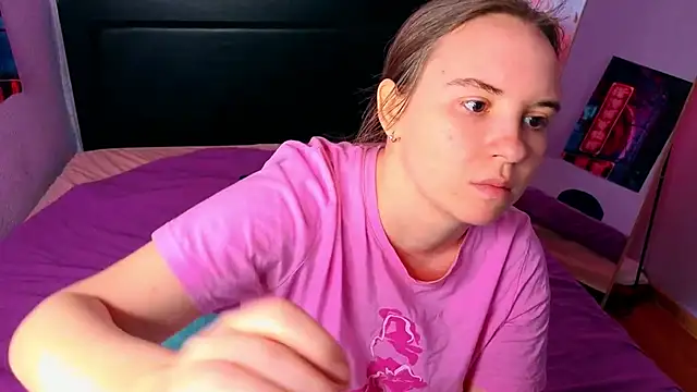 Snapshot of Lika_0ne chatting on 04.15.26 Lika 0ne online show from 04.15.26