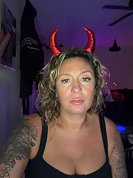 bossyroxy84 online show from 10.27.25