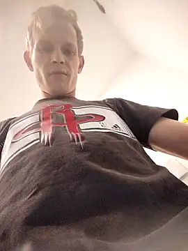 Kamilll94xh online show from 11.25.25