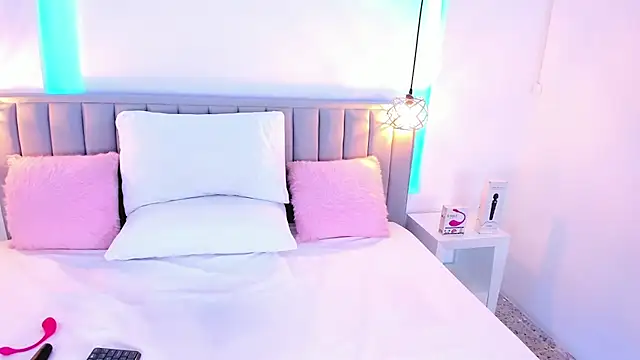 isolari  online show from 12.11.24