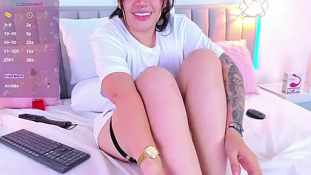 isolari  online show from 01.08.25