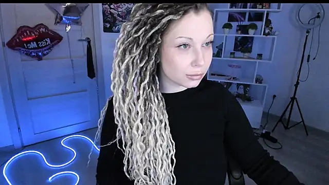 HoneySallyMoore online show from 02.15.26