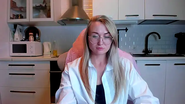 your Goddess Eva online show from 10.23.25