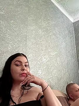 Snapshot of Greta_Tamar chatting on 02.19.25 Greta Tamar online show from 02.19.25
