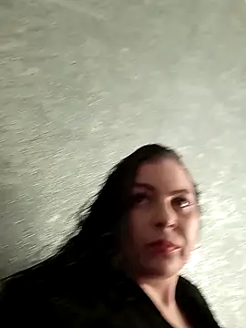 Snapshot of Greta_Tamar chatting on 02.26.25 Greta Tamar online show from 02.26.25