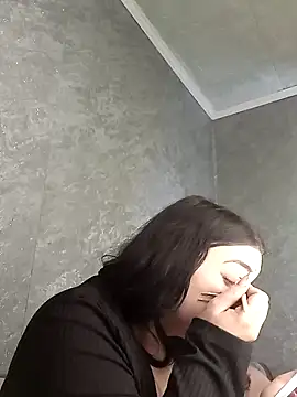 Snapshot of Greta_Tamar chatting on 03.19.25 Greta Tamar online show from 03.19.25