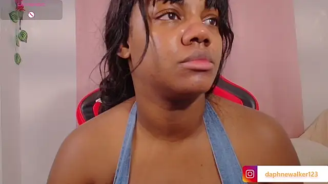 Daphnewalker   online show from 03.30.26