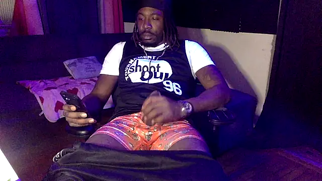 Snapshot of cheffboyrg chatting on 11.21.25 cheffboyrg online show from 11.21.25