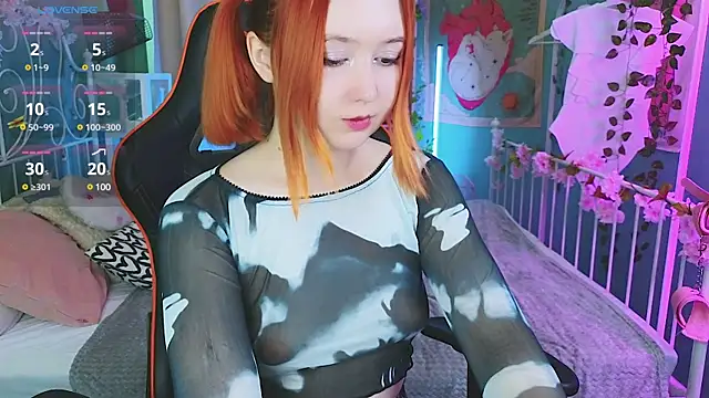 MizukiNoYoru online show from 03.12.25