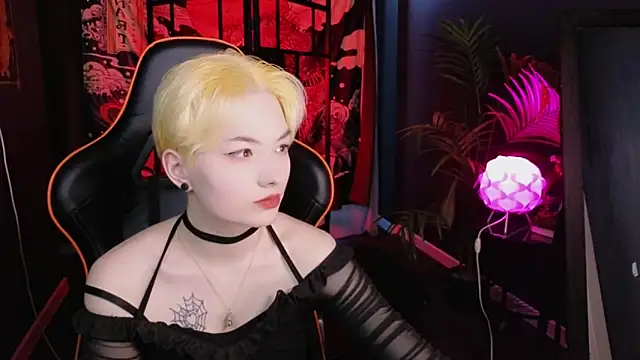 Akemi Sora  online show from 03.09.25