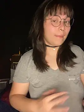 Snapshot of Solo_yoss chatting on 09.25.25 Solo yoss online show from 09.25.25