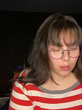 Snapshot of Solo_yoss chatting on 10.24.25 Solo yoss online show from 10.24.25