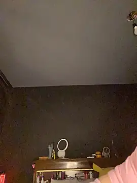 Snapshot of Solo_yoss chatting on 11.24.25 Solo yoss online show from 11.24.25